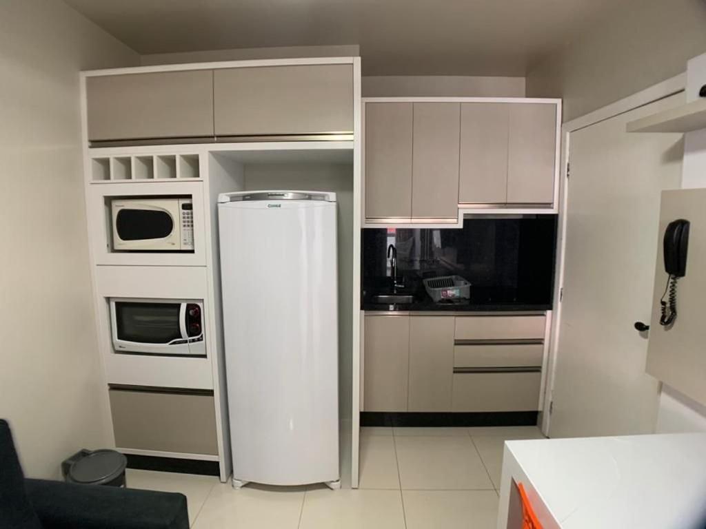 Maravilhoso Apto Com Vista Mar E Piscina-Hb03F Florianópolis Dış mekan fotoğraf